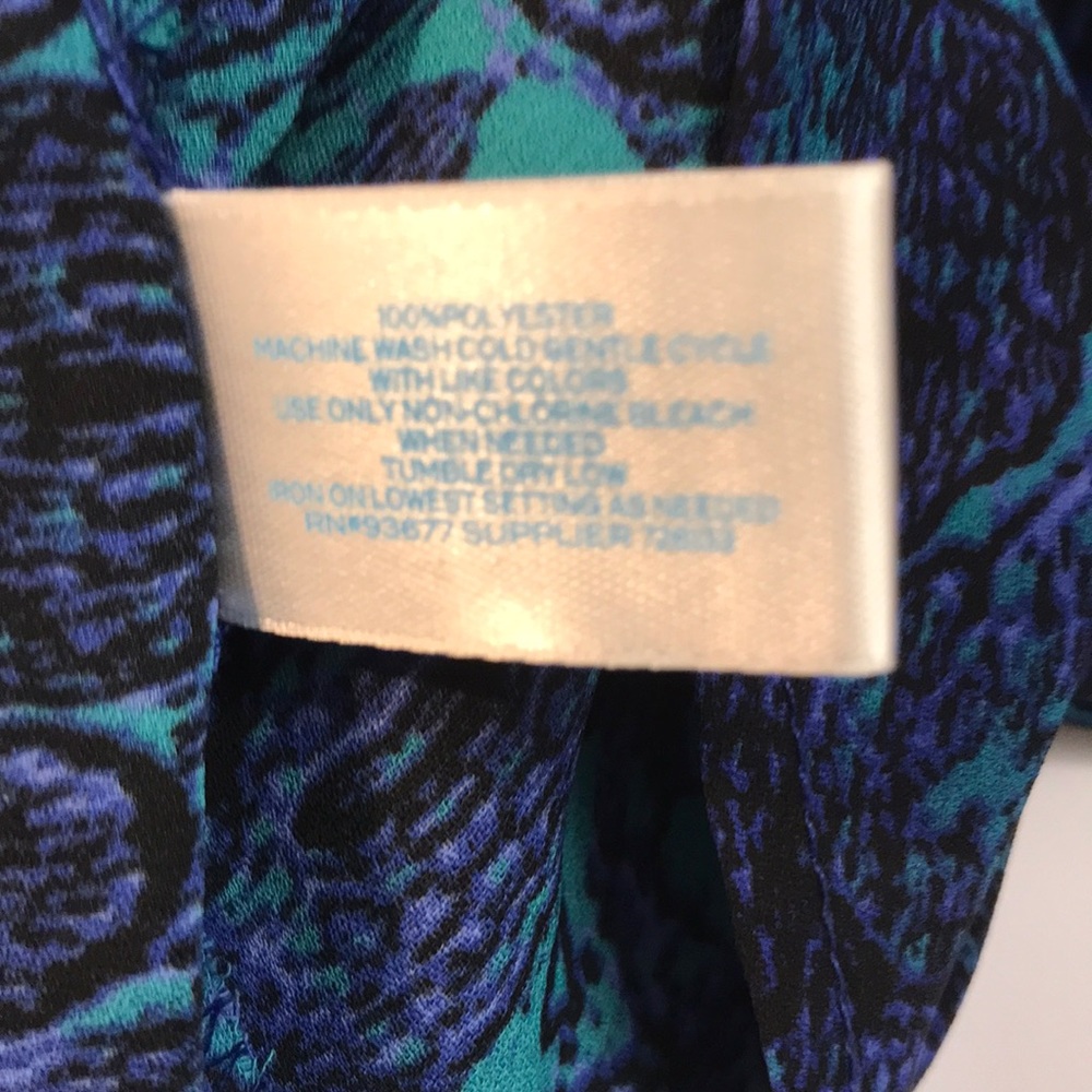 blouse - Picture 8 of 8
